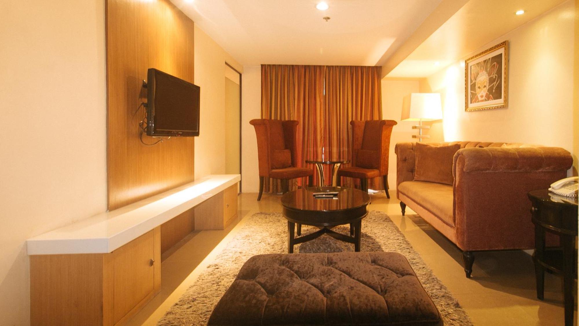 Torre Venezia Suites Кесон-Сити Экстерьер фото