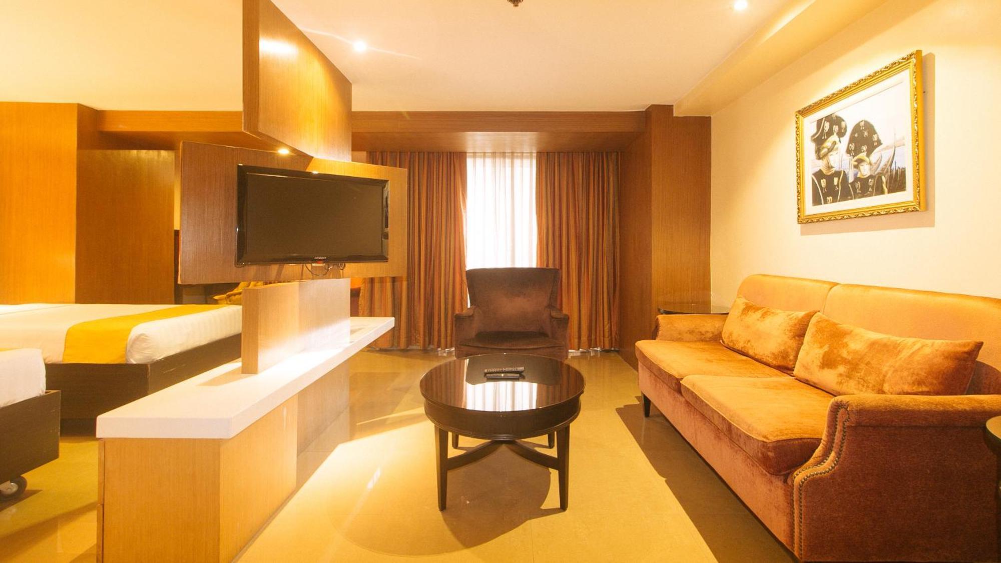 Torre Venezia Suites Кесон-Сити Экстерьер фото