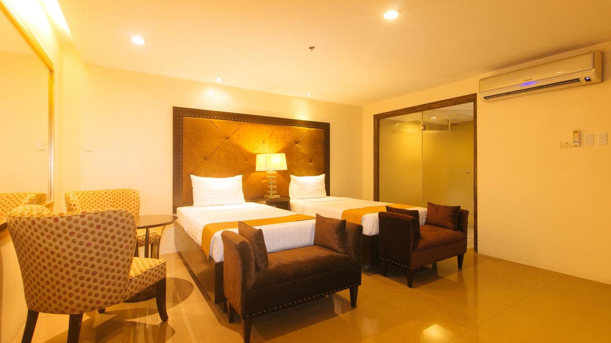 Torre Venezia Suites Кесон-Сити Экстерьер фото