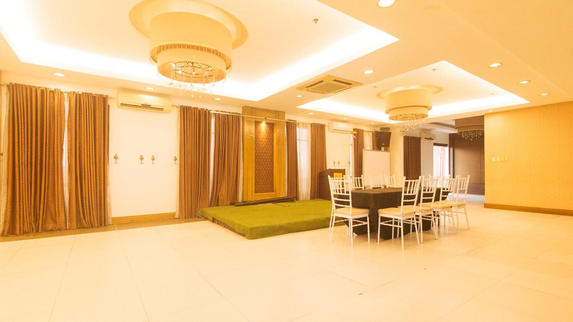 Torre Venezia Suites Кесон-Сити Экстерьер фото