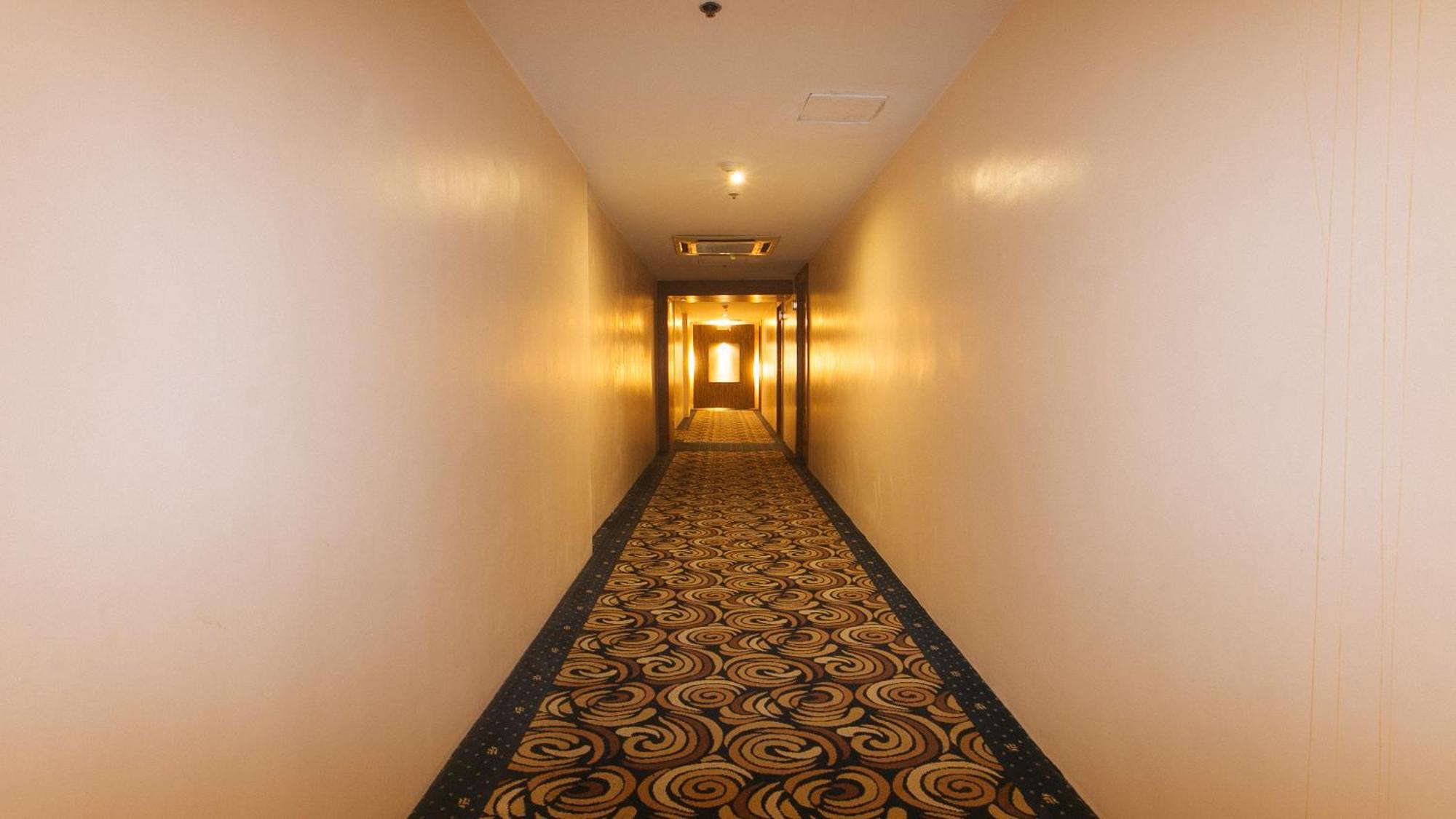 Torre Venezia Suites Кесон-Сити Экстерьер фото